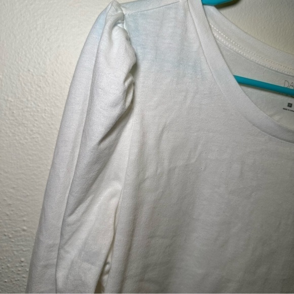 Daily Thread | White Top Size Small - Picture 5 of 8